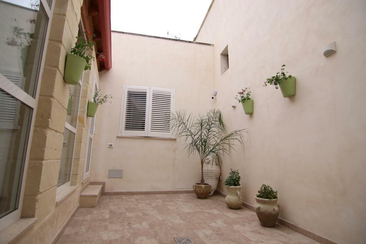Corte Manzoni Melendugno Exterior photo